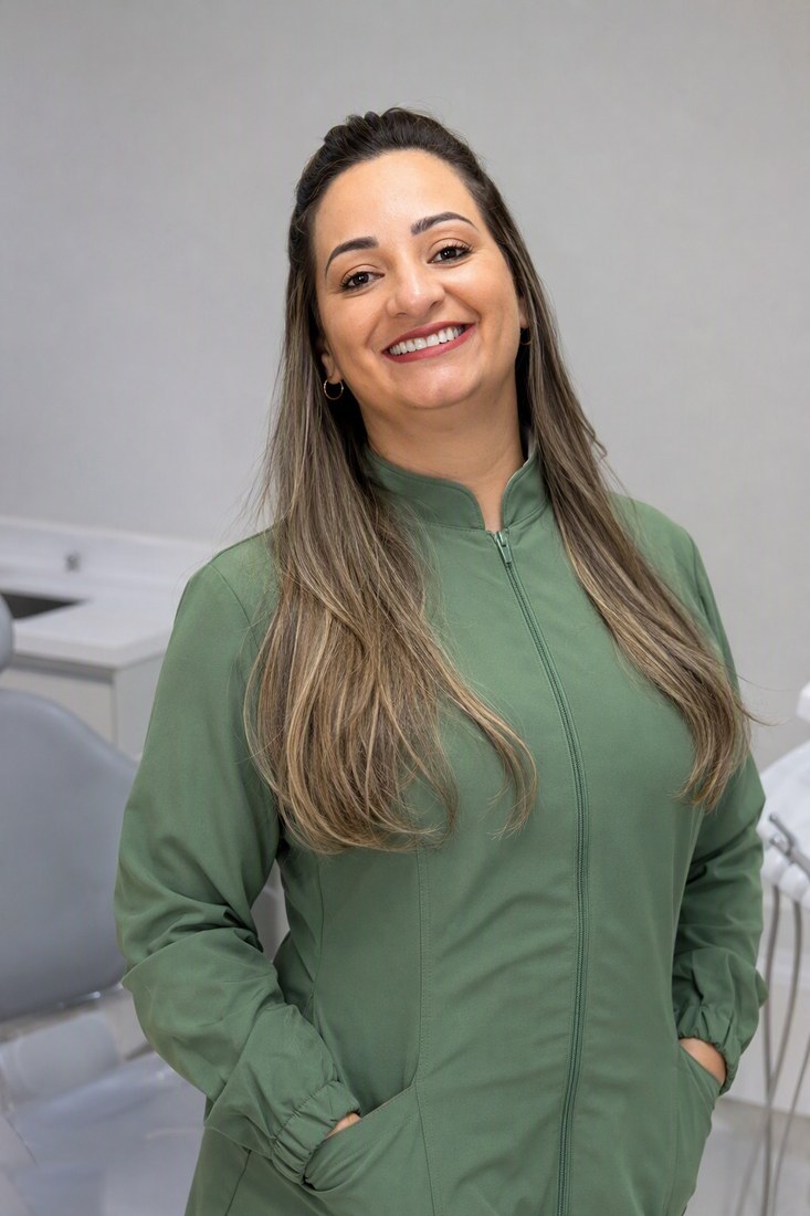 Dra. Andréia Castro — CRO-SP 134.095