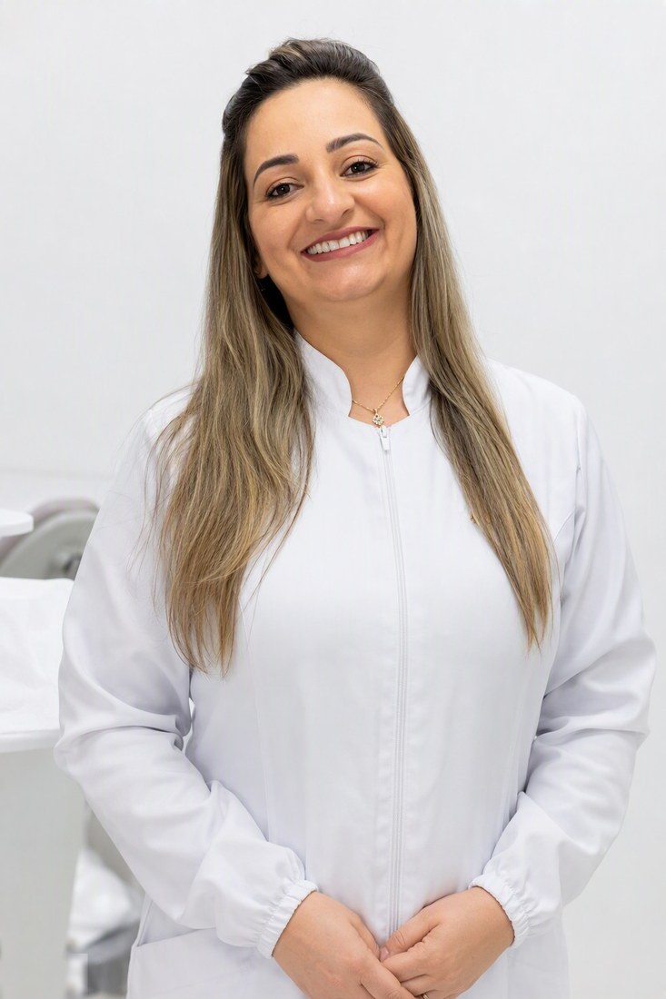 Dra. Andréia Castro — CRO-SP 134.095