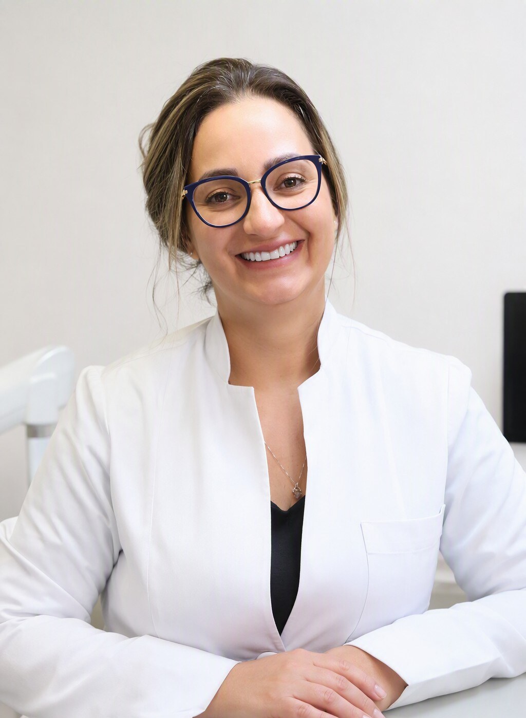 Dra. Andréia Castro, especialista em Implantodontia - CRO-SP 134095
